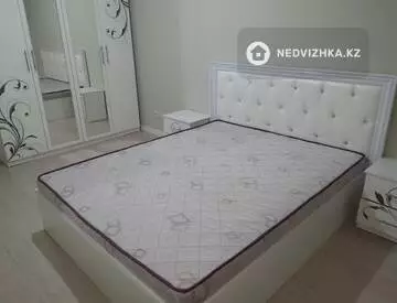 2-комнатная квартира, этаж 11 из 13, 60 м², На длительный срок