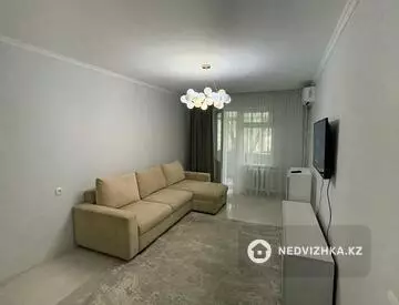 3-комнатная квартира, этаж 4 из 5, 70 м²