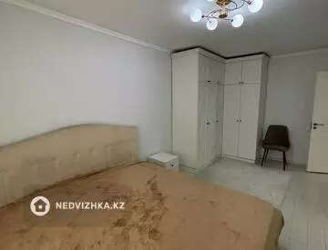 3-комнатная квартира, этаж 4 из 5, 70 м²