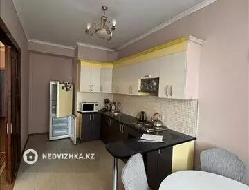 2-комнатная квартира, этаж 8 из 20, 88 м²
