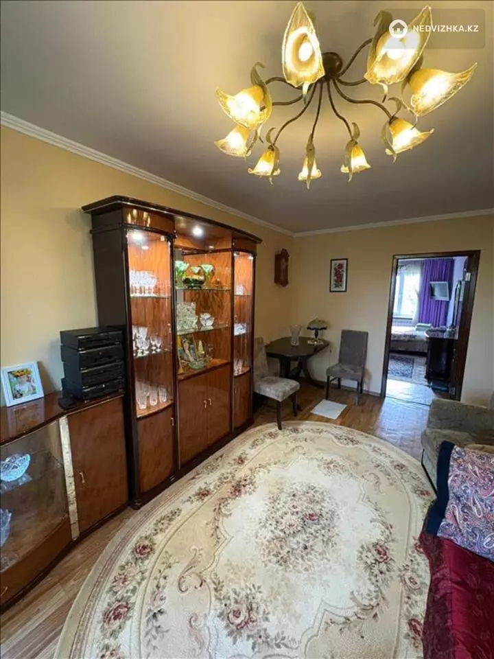 3-комнатная квартира, этаж 5 из 5, 61 м², фотография 4