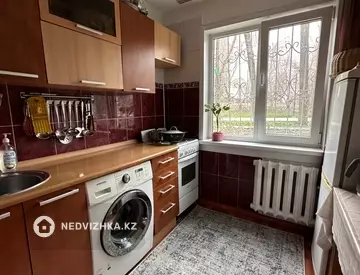 1-комнатная квартира, этаж 1 из 4, 33 м²