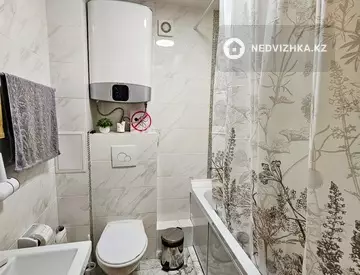 2-комнатная квартира, этаж 3 из 3, 45 м², Посуточно