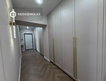 3-комнатная квартира, этаж 6 из 9, 99 м², миниатюра 10