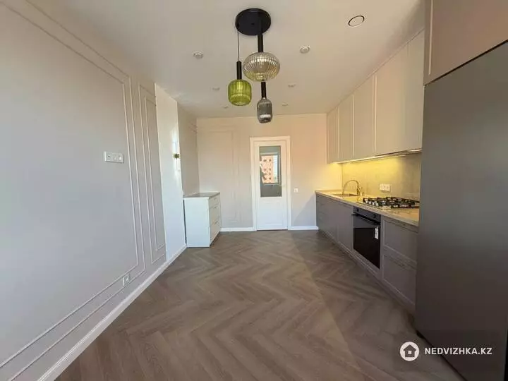 3-комнатная квартира, этаж 6 из 9, 99 м², фотография 3