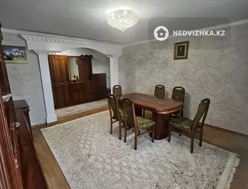 4-комнатная квартира, этаж 4 из 10, 77 м²