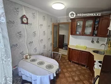 4-комнатная квартира, этаж 4 из 10, 77 м², миниатюра 9