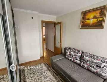 4-комнатная квартира, этаж 4 из 10, 77 м², миниатюра 12