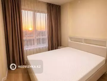 3-комнатная квартира, этаж 12 из 12, 50 м², миниатюра 1