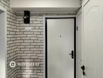 1-комнатная квартира, этаж 3 из 5, 25 м²