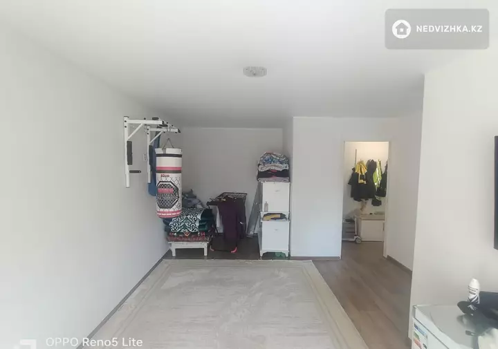1-комнатная квартира, этаж 2 из 5, 30 м², фотография 2