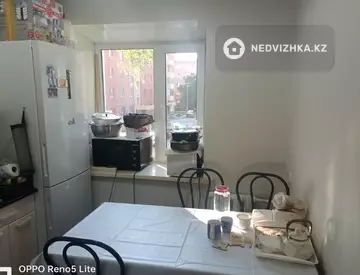 1-комнатная квартира, этаж 2 из 5, 30 м², миниатюра 4