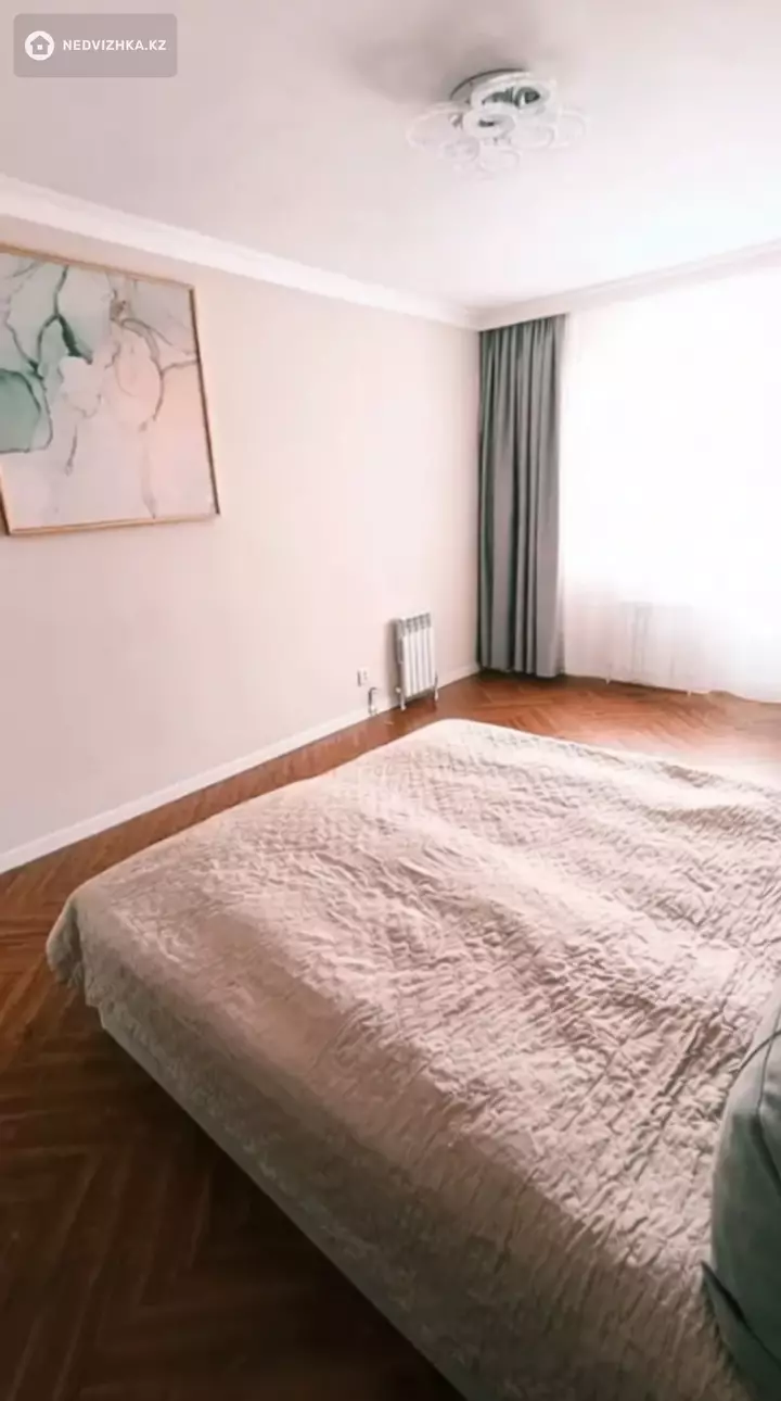 3-комнатная квартира, этаж 8 из 9, 91 м², 2-фотосурет