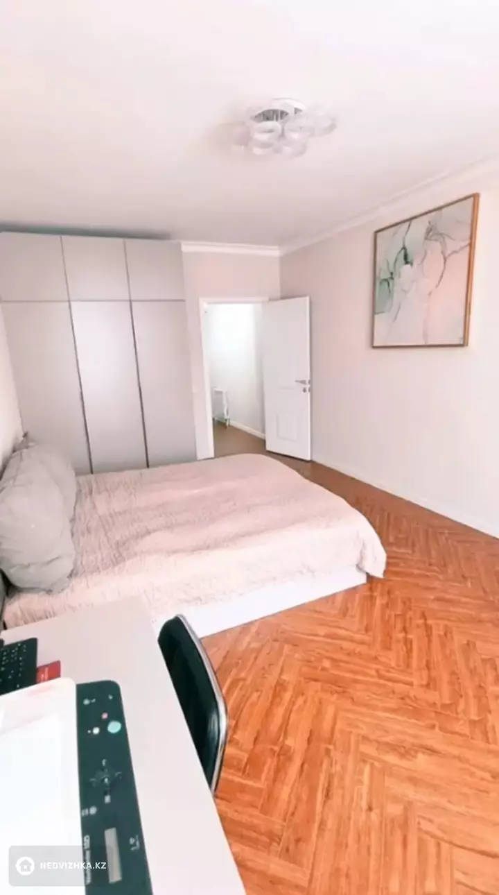 3-комнатная квартира, этаж 8 из 9, 91 м², 3-фотосурет