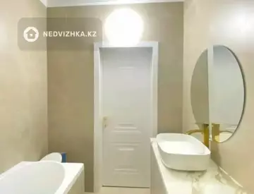 3-комнатная квартира, этаж 8 из 9, 91 м², миниатюра 4