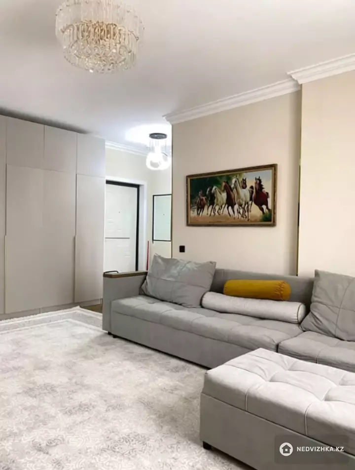 3-комнатная квартира, этаж 8 из 9, 91 м², 5-фотосурет