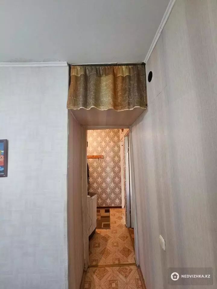 2-комнатная квартира, этаж 1 из 5, 45 м², фотография 4