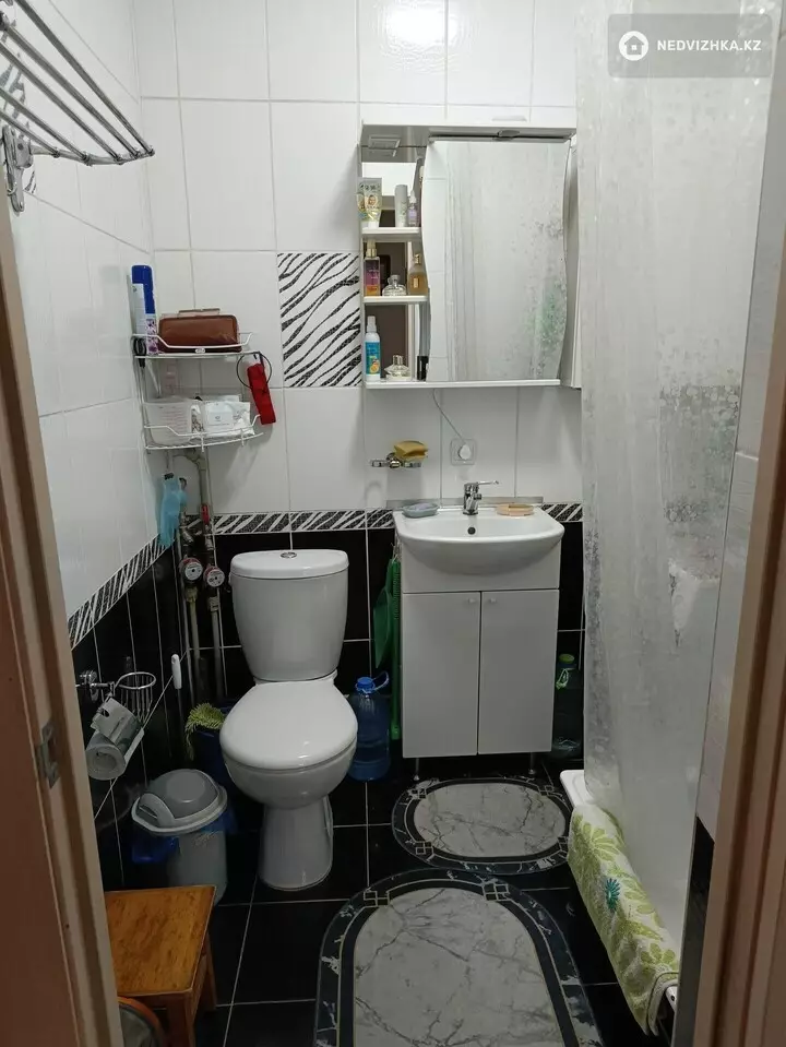 1-комнатная квартира, этаж 3 из 4, 32 м², фотография 2