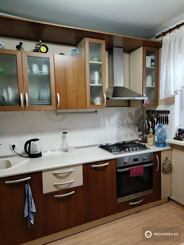 1-комнатная квартира, этаж 3 из 4, 32 м², фотография 4
