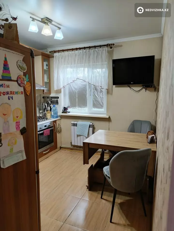 1-комнатная квартира, этаж 3 из 4, 32 м², фотография 5