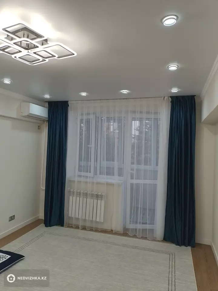 3-комнатная квартира, этаж 2 из 5, 70 м², фотография 4