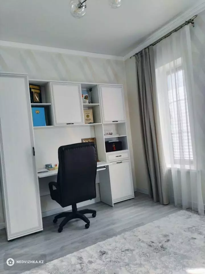 5-комнатный дом, 6.5 соток, 210 м², фотография 3