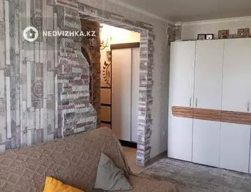 2-комнатная квартира, этаж 4 из 4, 45 м²