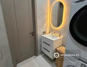 3-комнатная квартира, этаж 16 из 16, 94 м², миниатюра 10