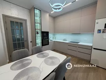 3-комнатная квартира, этаж 16 из 16, 94 м², миниатюра 12