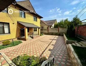 6-комнатный дом, 10 соток, 280 м², миниатюра 2