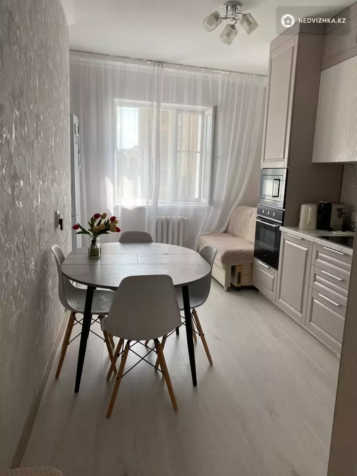 2-комнатная квартира, этаж 5 из 10, 53 м²