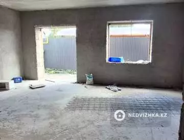 4-комнатная квартира, этаж 1 из 2, 160 м²