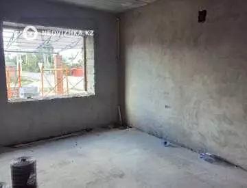 4-комнатная квартира, этаж 1 из 2, 160 м²