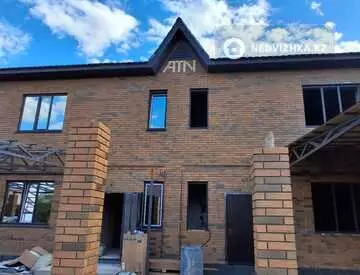 4-комнатная квартира, этаж 1 из 2, 160 м²