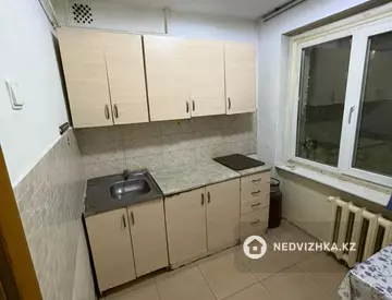 1-комнатная квартира, этаж 2 из 5, 34 м², миниатюра 1