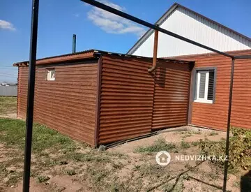 2-комнатный дом, 13 соток, 70 м²