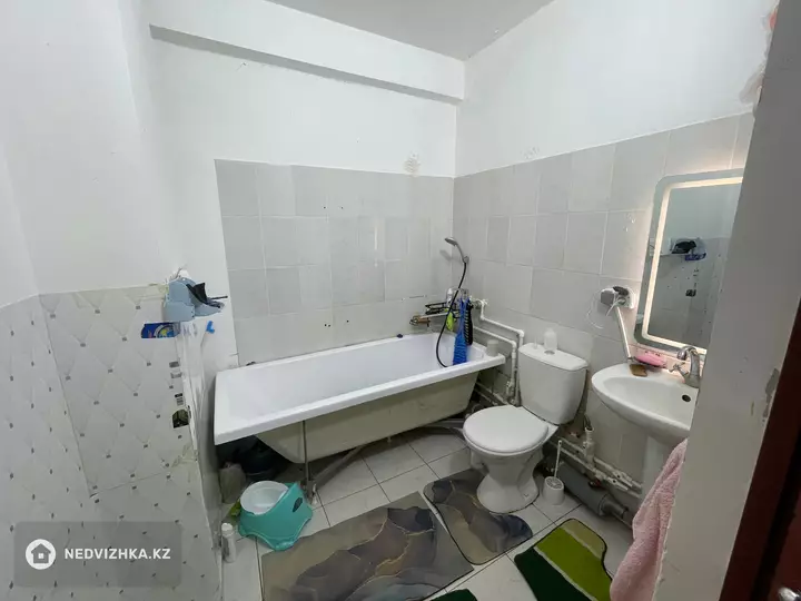 1-комнатная квартира, этаж 1 из 9, 42 м², фотография 3