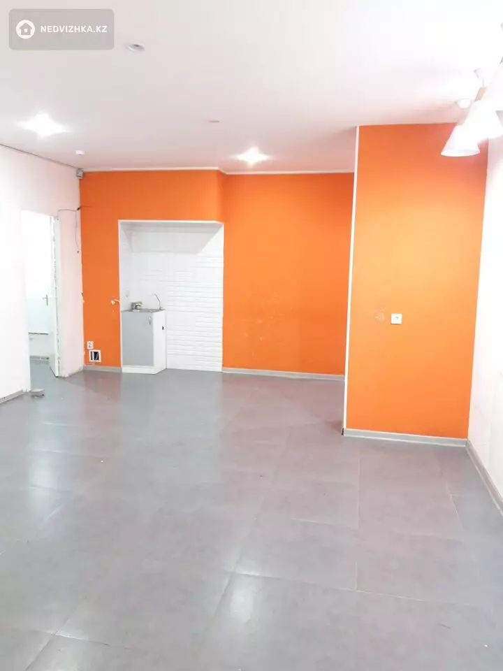 Офис, Магазин и др., этаж 1 из 9, 125 м², На длительный срок, фотография 5