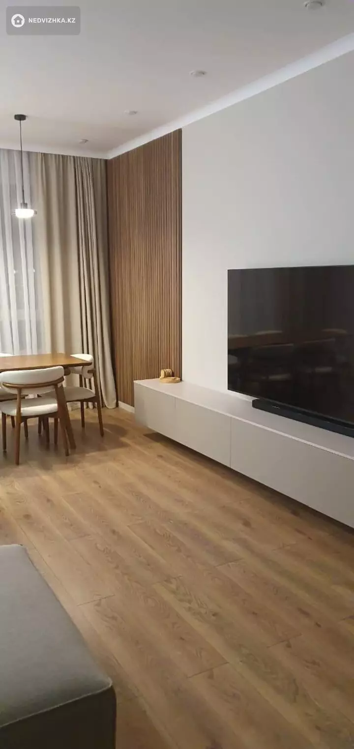 3-комнатная квартира, этаж 3 из 17, 95 м², фотография 3
