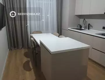 3-комнатная квартира, этаж 3 из 17, 95 м², миниатюра 5
