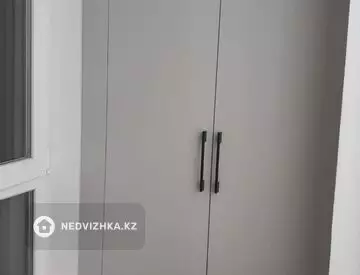 3-комнатная квартира, этаж 3 из 17, 95 м², миниатюра 8