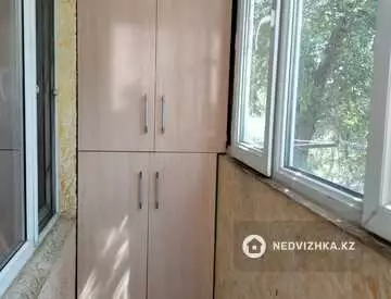 1-комнатная квартира, этаж 4 из 5, 38 м²