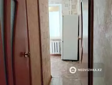 1-комнатная квартира, этаж 4 из 5, 38 м²