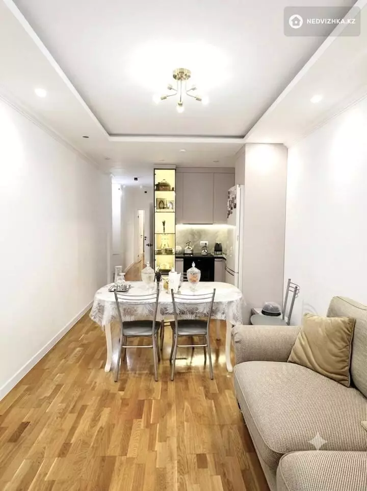 2-комнатная квартира, этаж 4 из 9, 47 м², фотография 4