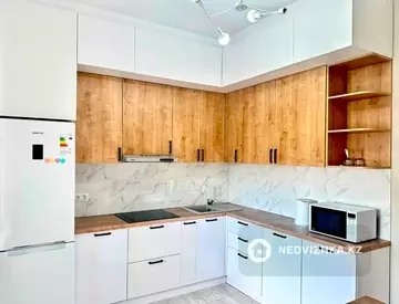 2-комнатная квартира, этаж 11 из 12, 65 м²