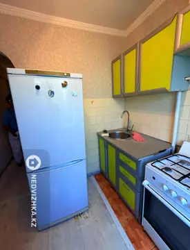 2-комнатная квартира, этаж 4 из 5, 45 м², миниатюра 1