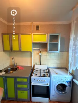 2-комнатная квартира, этаж 4 из 5, 45 м², миниатюра 2