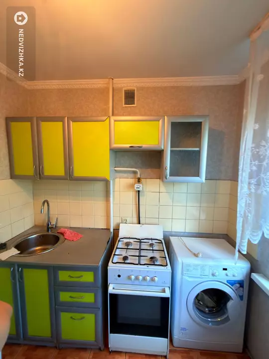 2-комнатная квартира, этаж 4 из 5, 45 м², фотография 2