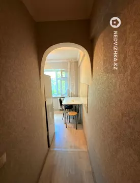 2-комнатная квартира, этаж 4 из 5, 45 м², миниатюра 4