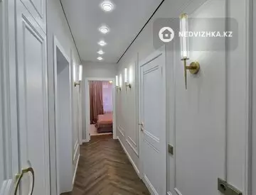 2-комнатная квартира, этаж 9 из 18, 46 м², миниатюра 9